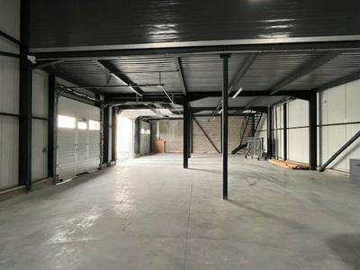 Local d'activité / Entrepôt - 360 m²