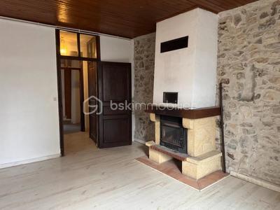 Maison de village - 108 m² - 5 pièces