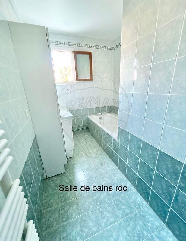 Maison - 101 m² - 5 pièces