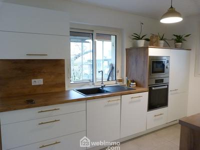 Maison - 248 m² - 11 pièces