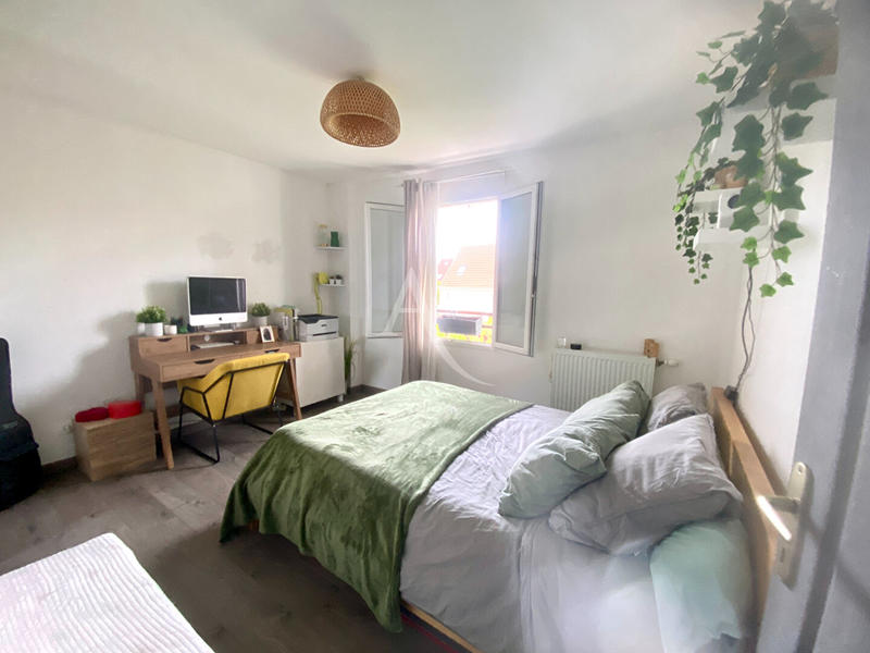 Maison - 111 m² - 4 pièces