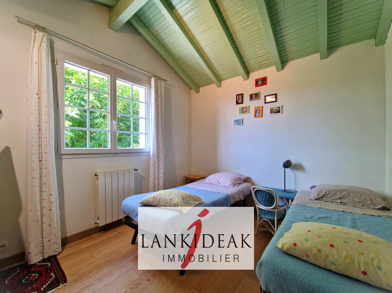 Maison - 194 m² - 6 pièces