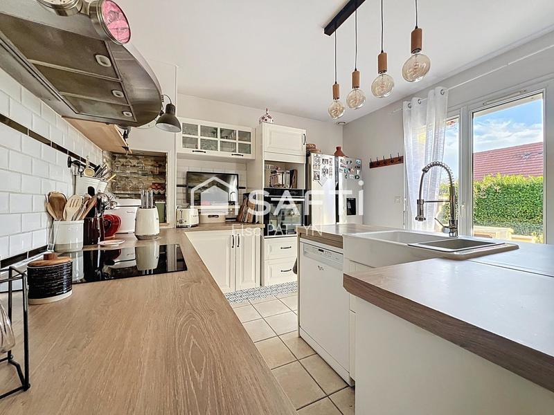 Maison - 100 m² - 5 pièces