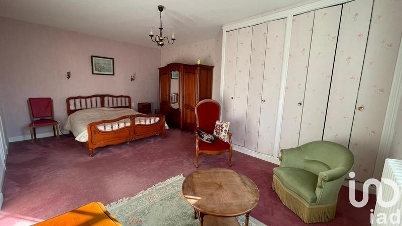 Maison - 237 m² - 7 pièces