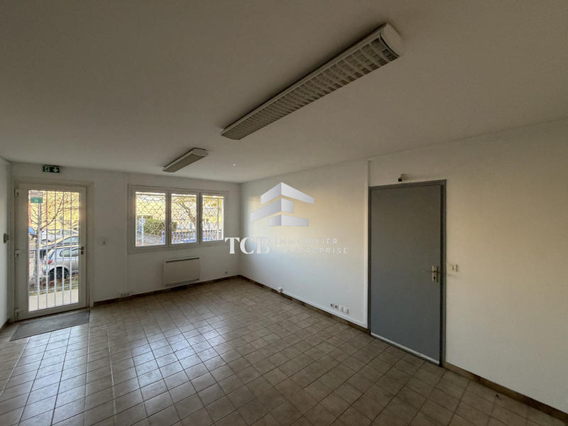 Local d'activités - 620 m²