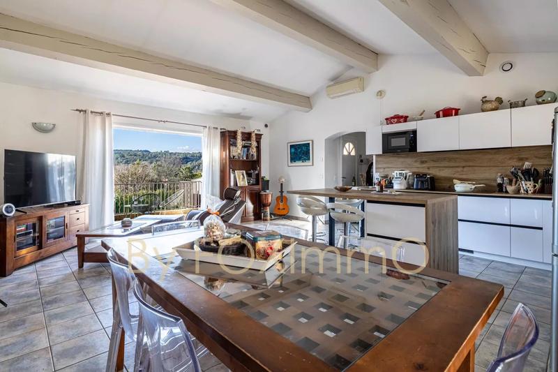 Maison - 170 m² - 6 pièces