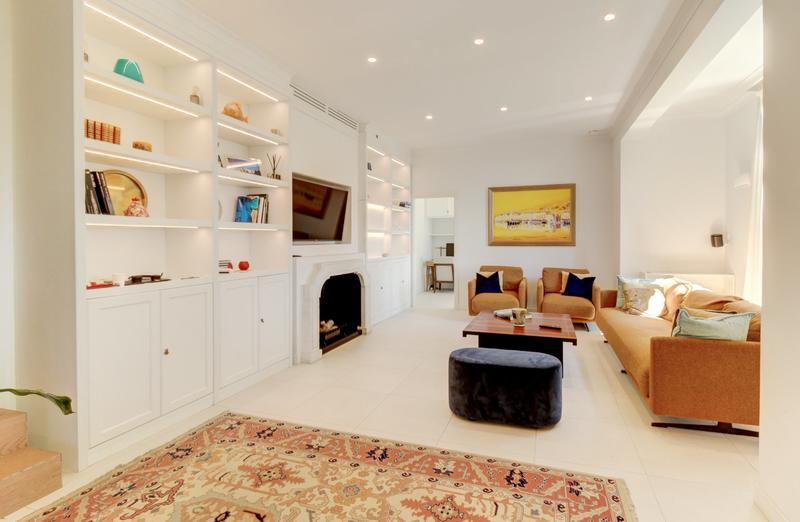 Maison - 211 m² - 8 pièces