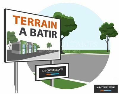 Terrain constructible - 1 500 m²