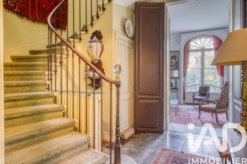 Maison - 430 m² - 13 pièces