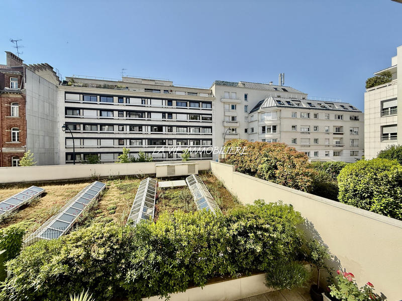 Appartement - 140 m² - 6 pièces