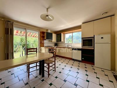 Maison - 143 m² - 6 pièces