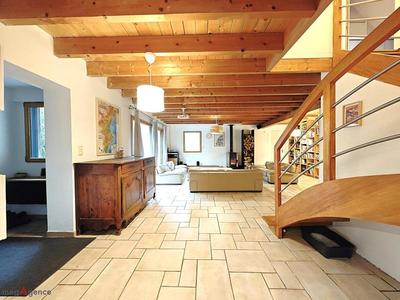 Maison - 138 m² - 6 pièces