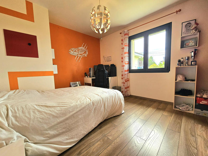 Maison - 214 m² - 7 pièces