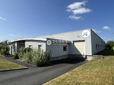 Local d'activités - 1 469 m²