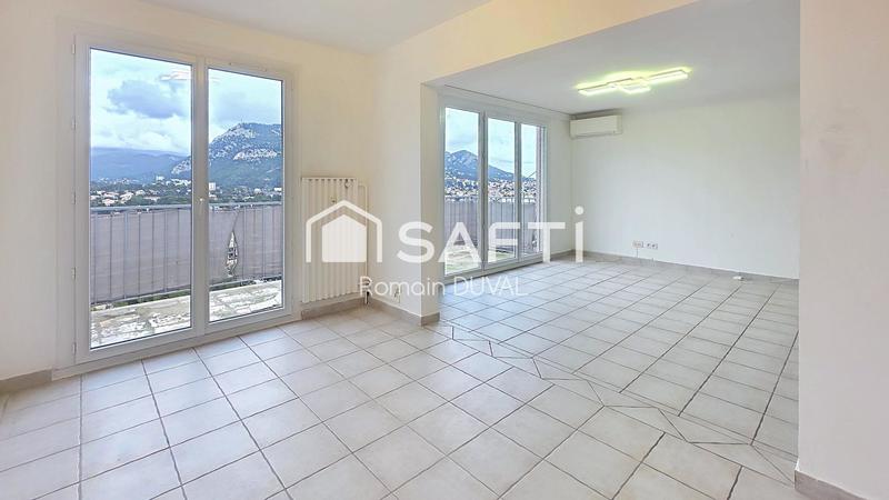 Appartement - 81 m² - 5 pièces