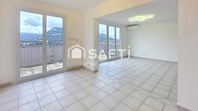 Appartement - 81 m² - 5 pièces