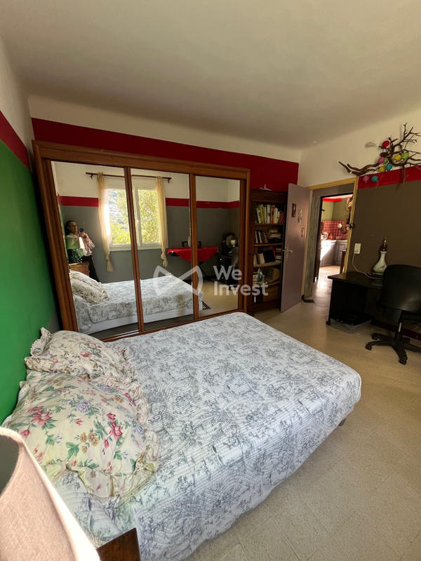 Maison traditionnelle - 220 m² - 12 pièces