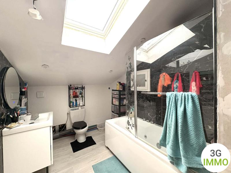 Villa - 228 m² - 10 pièces