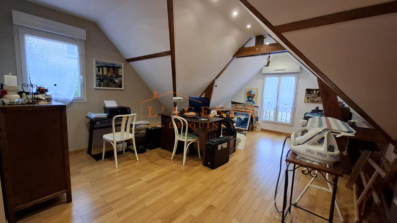 Maison - 140 m² - 6 pièces