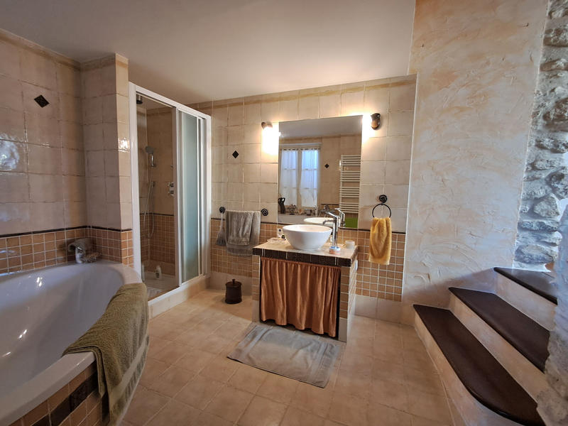 Maison - 185 m² - 6 pièces