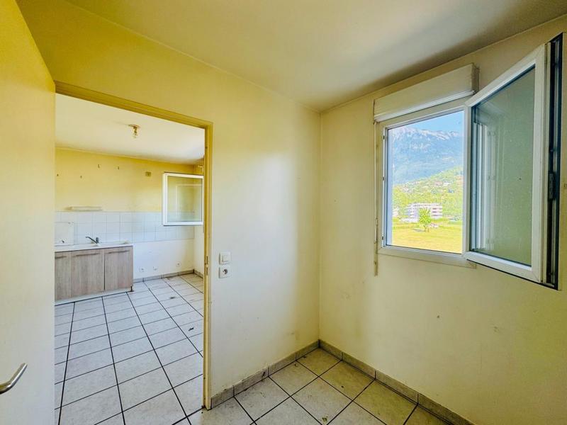 Appartement - 87 m² - 4 pièces