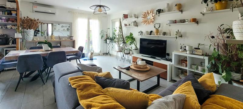 Maison - 90 m² - 5 pièces