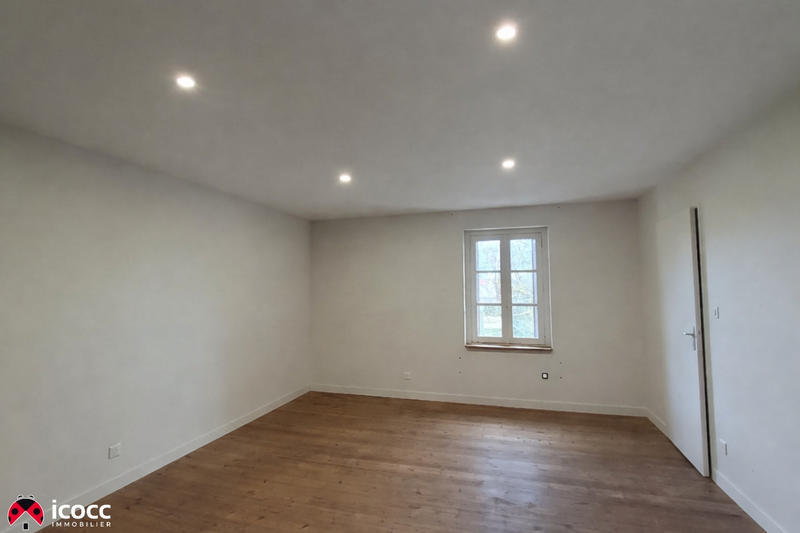 Demeure - 185 m² - 6 pièces