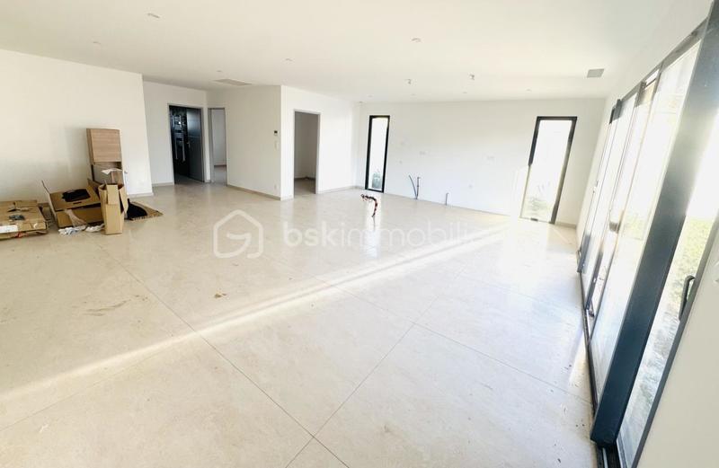 Villa - 130 m² - 4 pièces