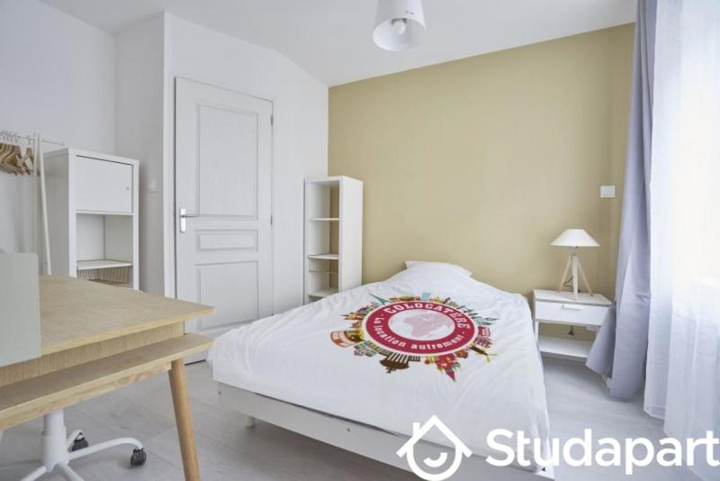 Chambre - 10 m² - 1 pièce