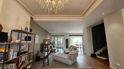 Maison - 224 m² - 6 pièces