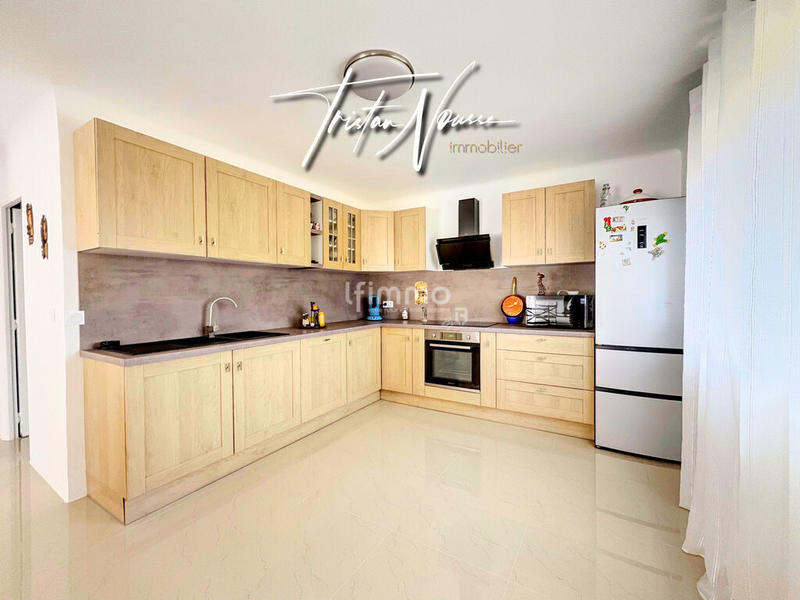 Maison - 185 m² - 6 pièces