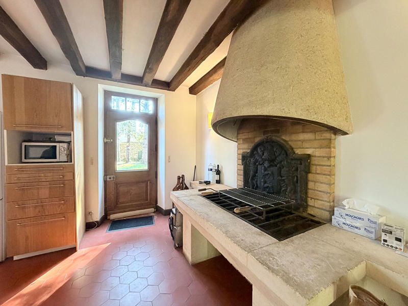 Maison - 300 m² - 8 pièces