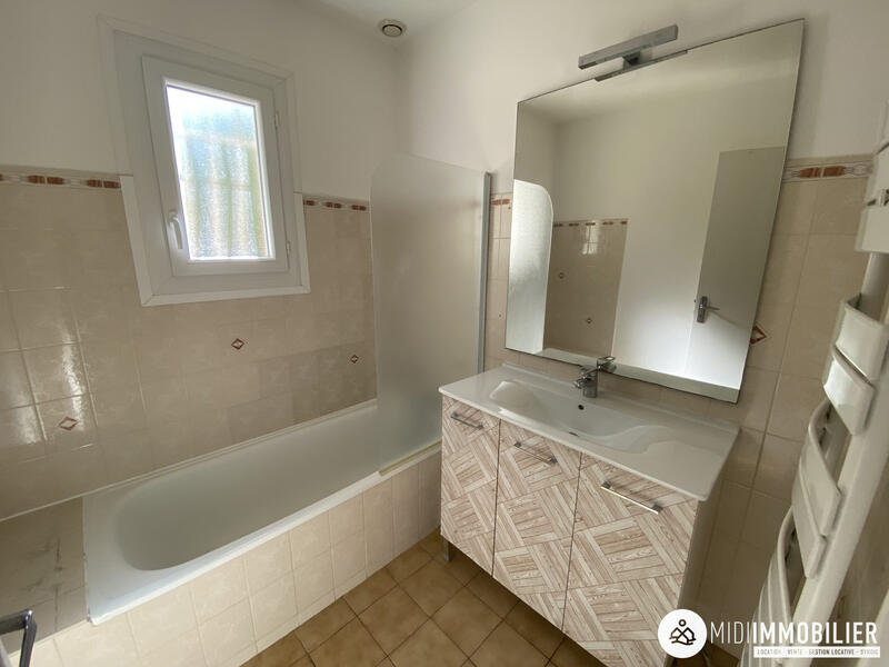 Maison - 85 m² - 4 pièces