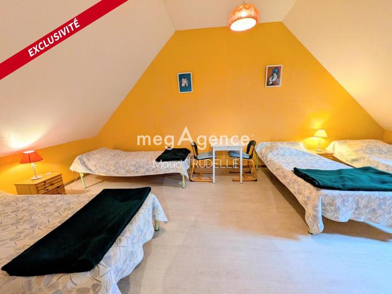 Maison - 408 m² - 14 pièces