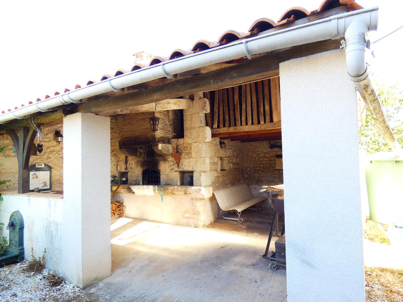 Maison - 245 m² - 7 pièces