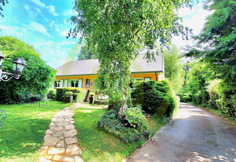 Maison - 173 m² - 9 pièces