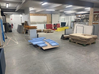 Local d'activité / Entrepôt - 620 m²