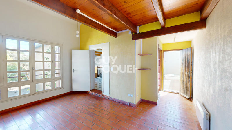 Maison - 284 m² - 11 pièces