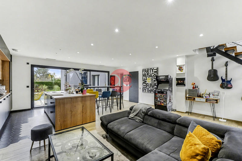 Maison - 133 m² - 5 pièces