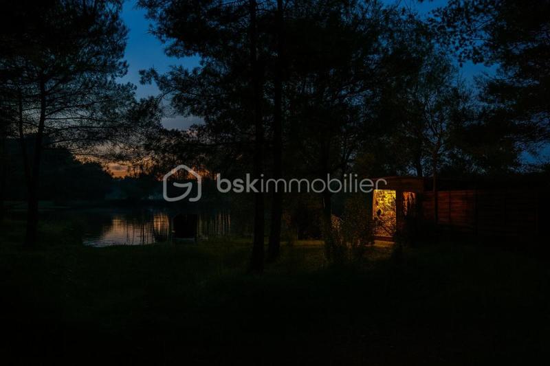 Terrain de loisirs - 10 885 m²