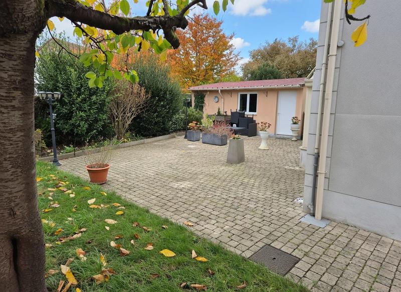 Maison - 96 m² - 5 pièces