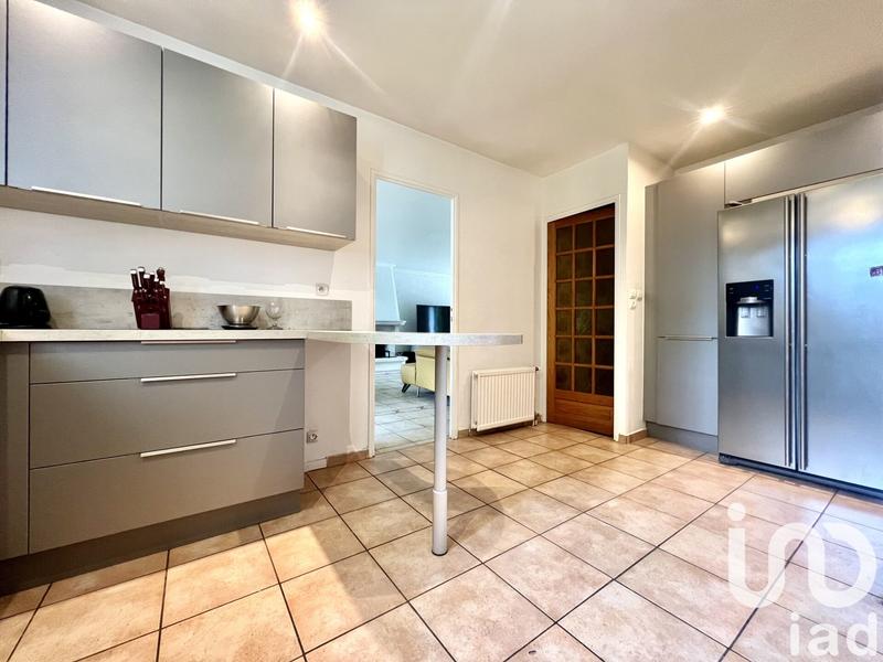 Maison - 214 m² - 7 pièces