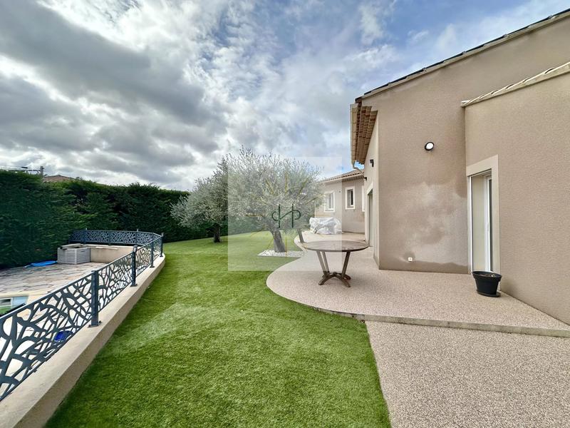 Maison - 168 m² - 4 pièces