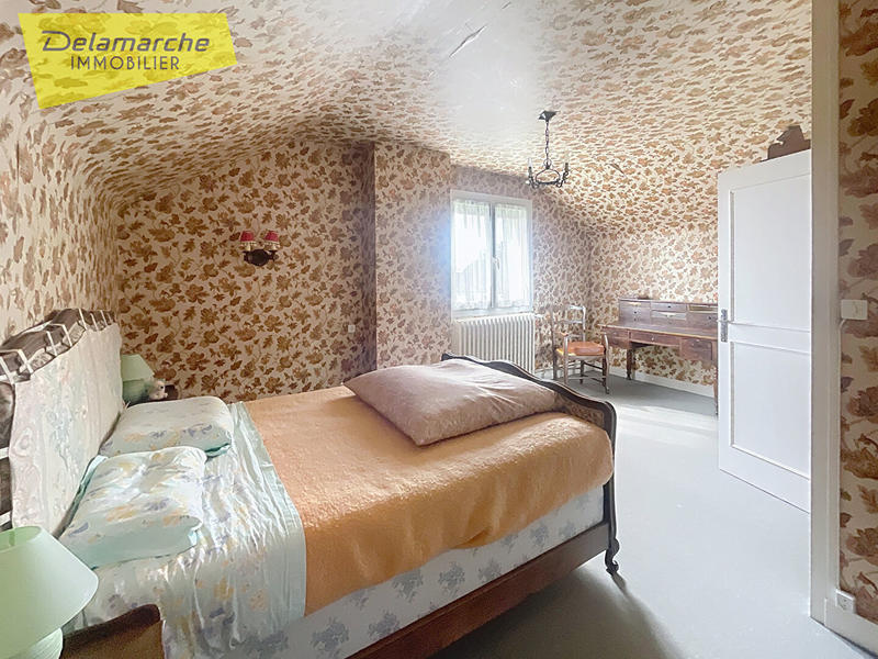 Maison - 121 m² - 7 pièces