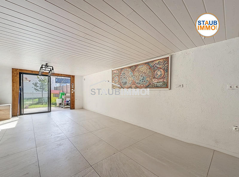 Maison - 95 m² - 5 pièces