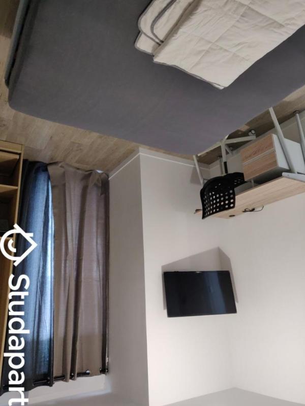 Chambre - 9 m² - 1 pièce