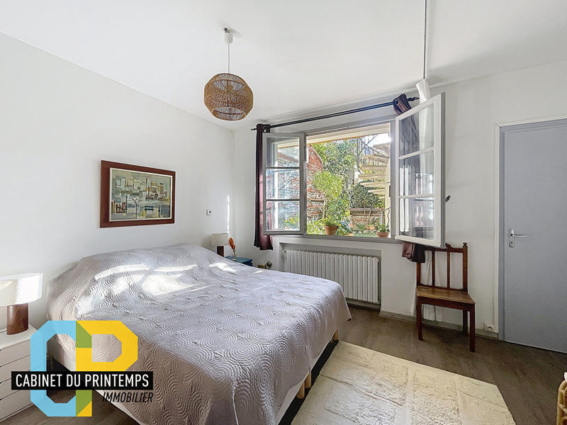 Maison - 254 m² - 12 pièces