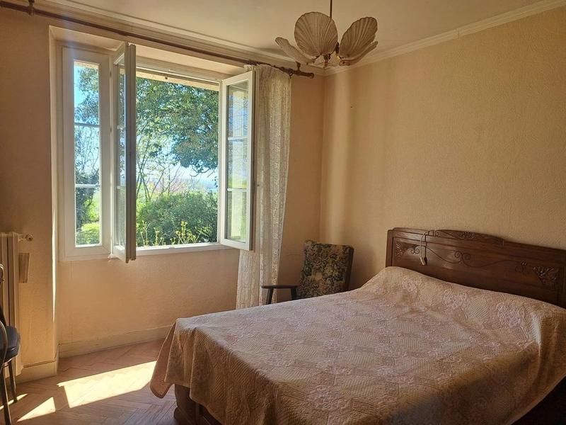 Maison en pierre - 145 m² - 6 pièces