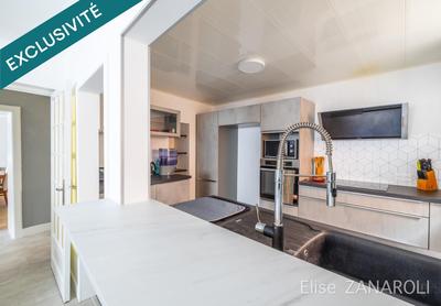 Maison - 175 m² - 6 pièces