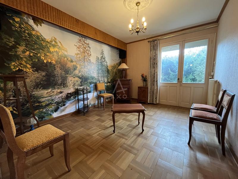 Maison - 195 m² - 7 pièces